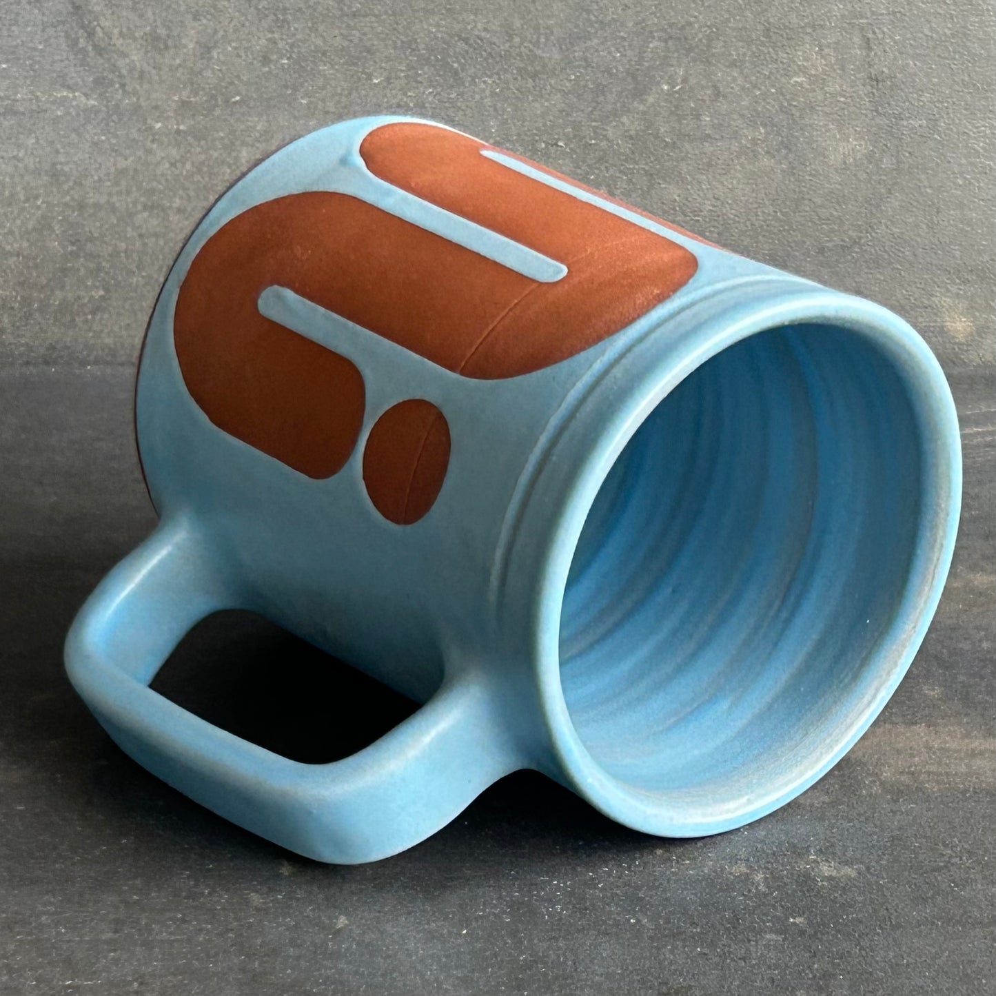 Big Wave Mug (solid) - Light Blue Matte / Rust