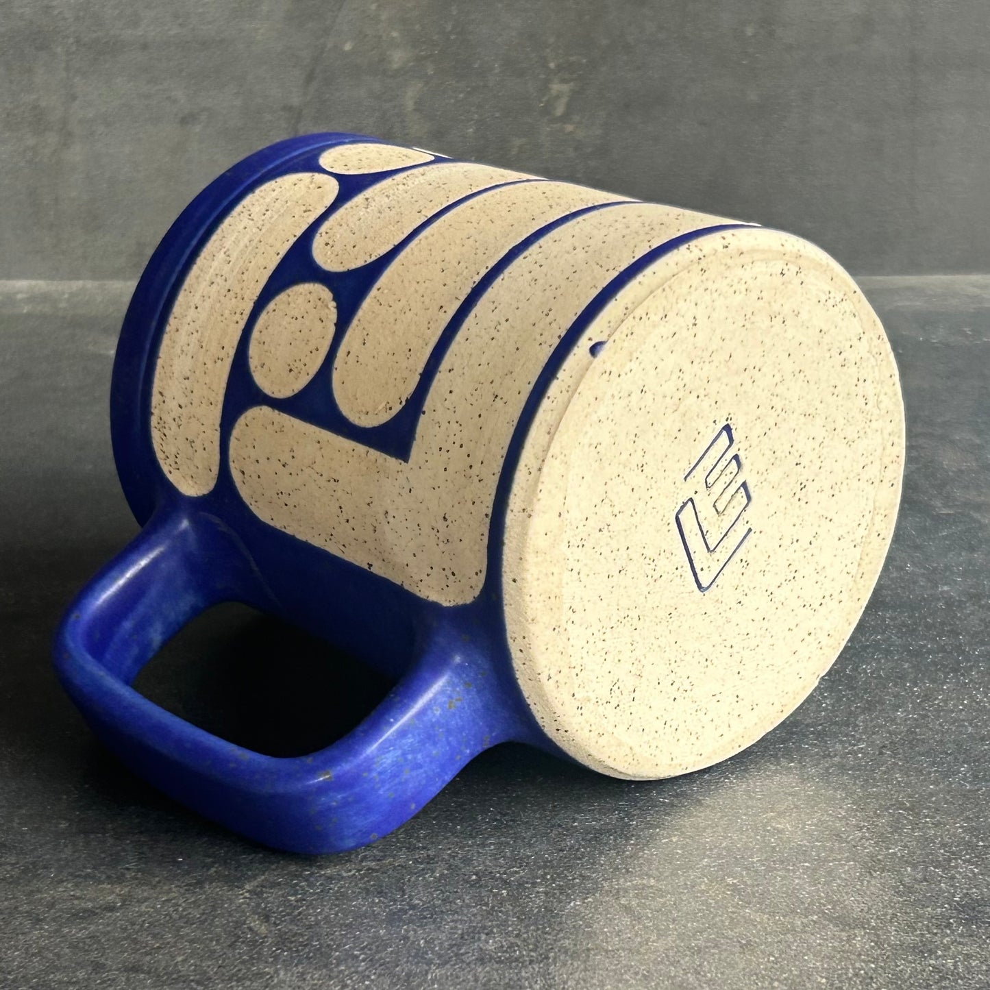 Blob Mug -Blue Matte / Speckled White