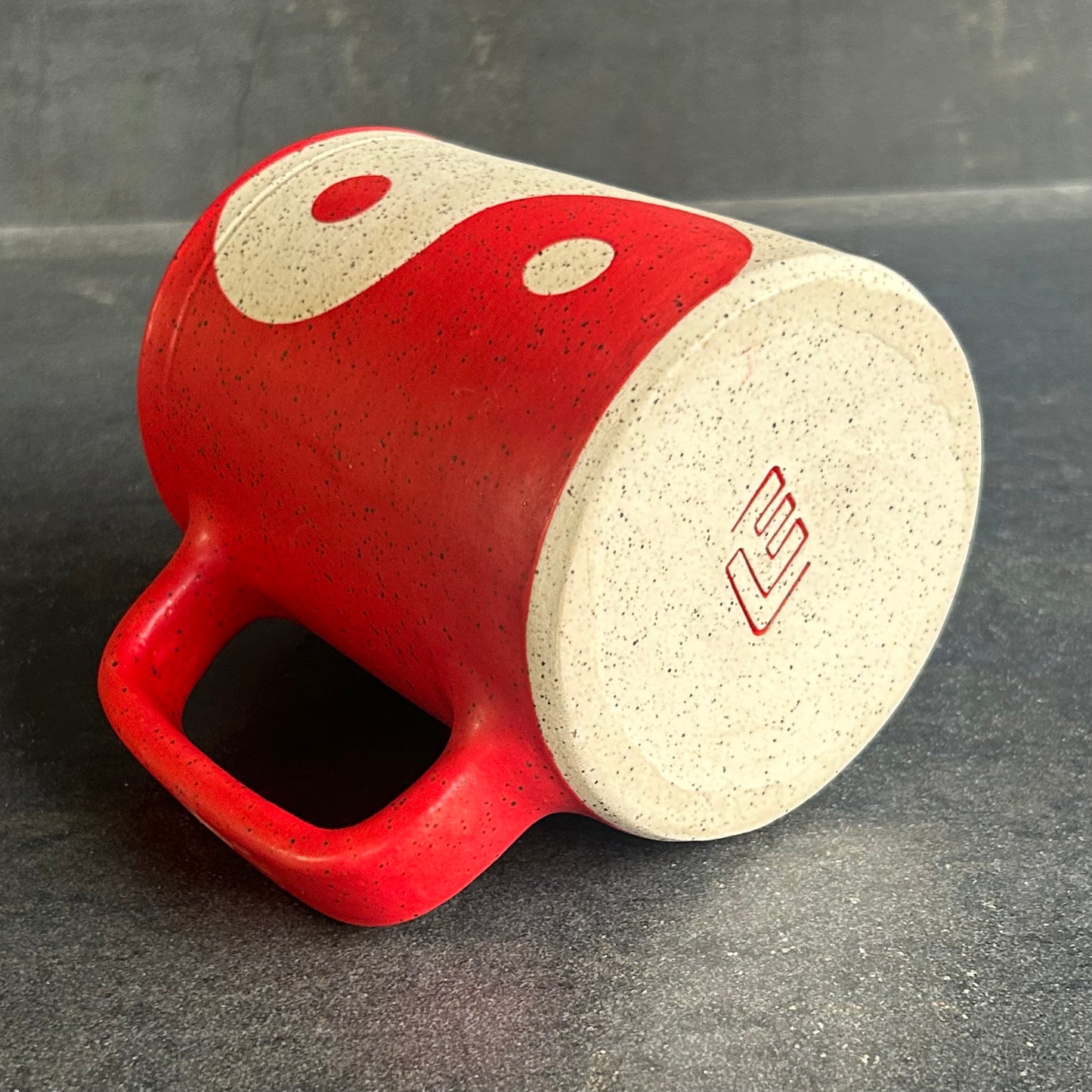Yin Yang Mug - Red Matte / Speckle