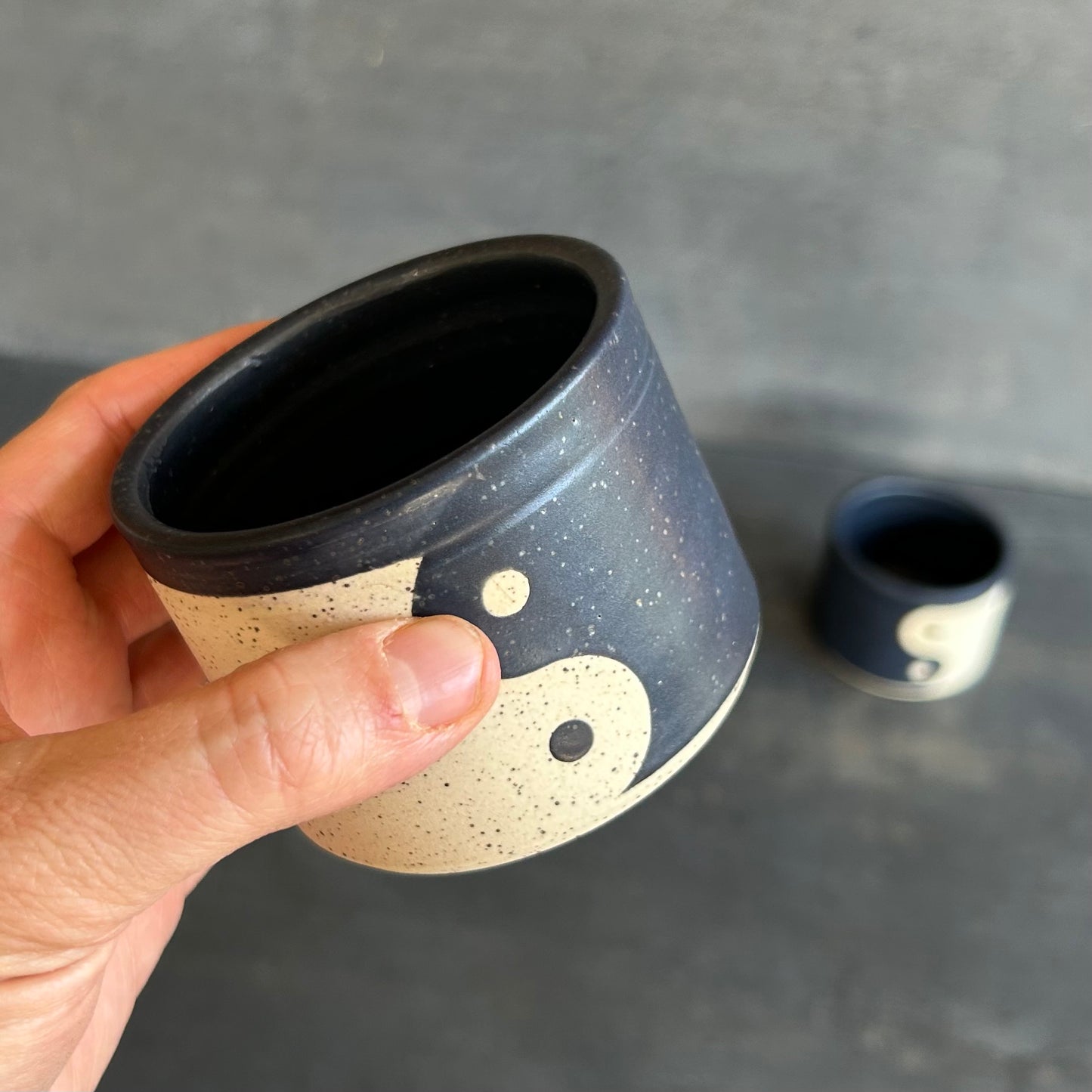 4oz. Yin Yang Cortada Cup - Black Matte / Speckled White
