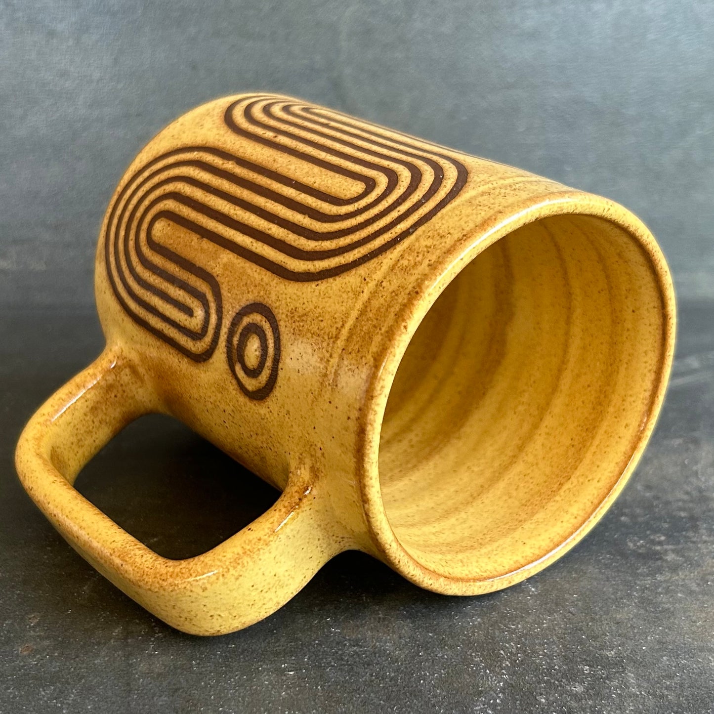 Big Wave Mug - Golden Shino / Rust