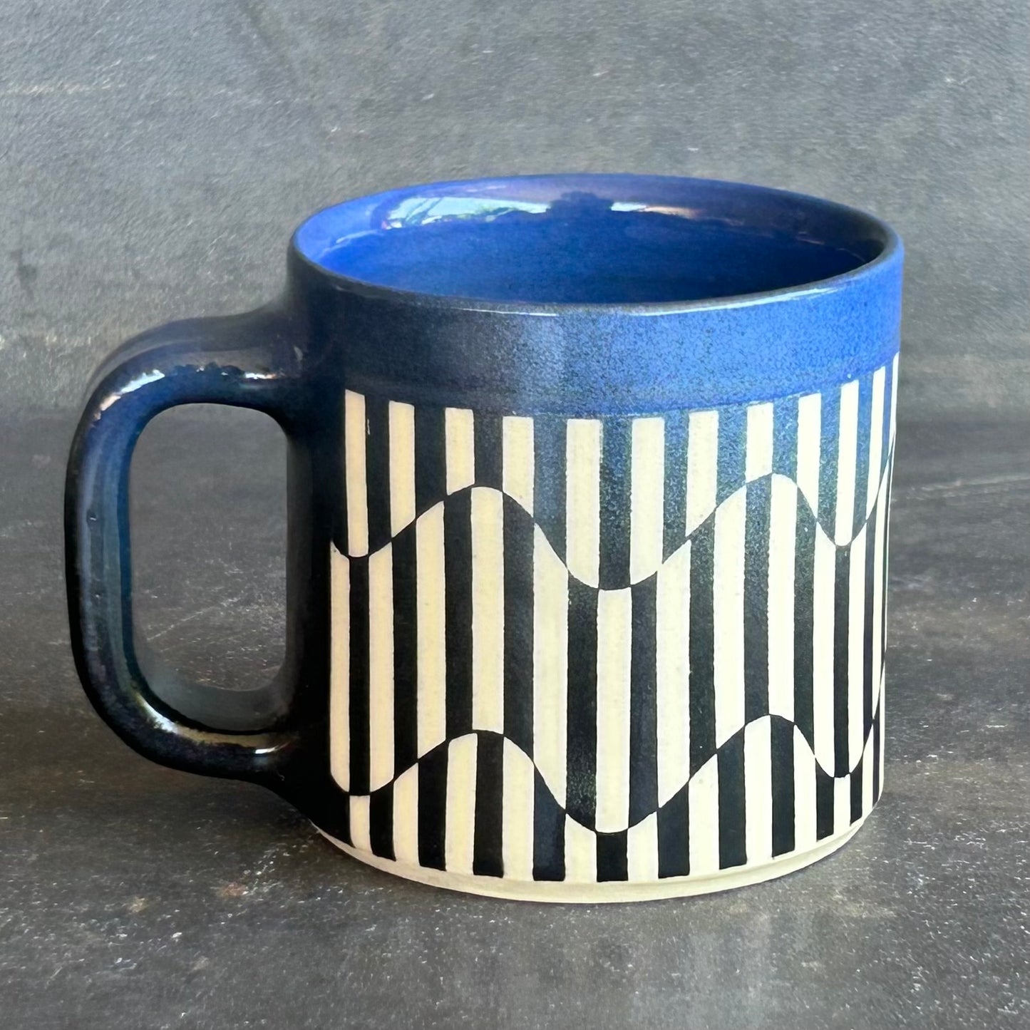 Mini Wavy Stripe Mug - Fade Black to Blue