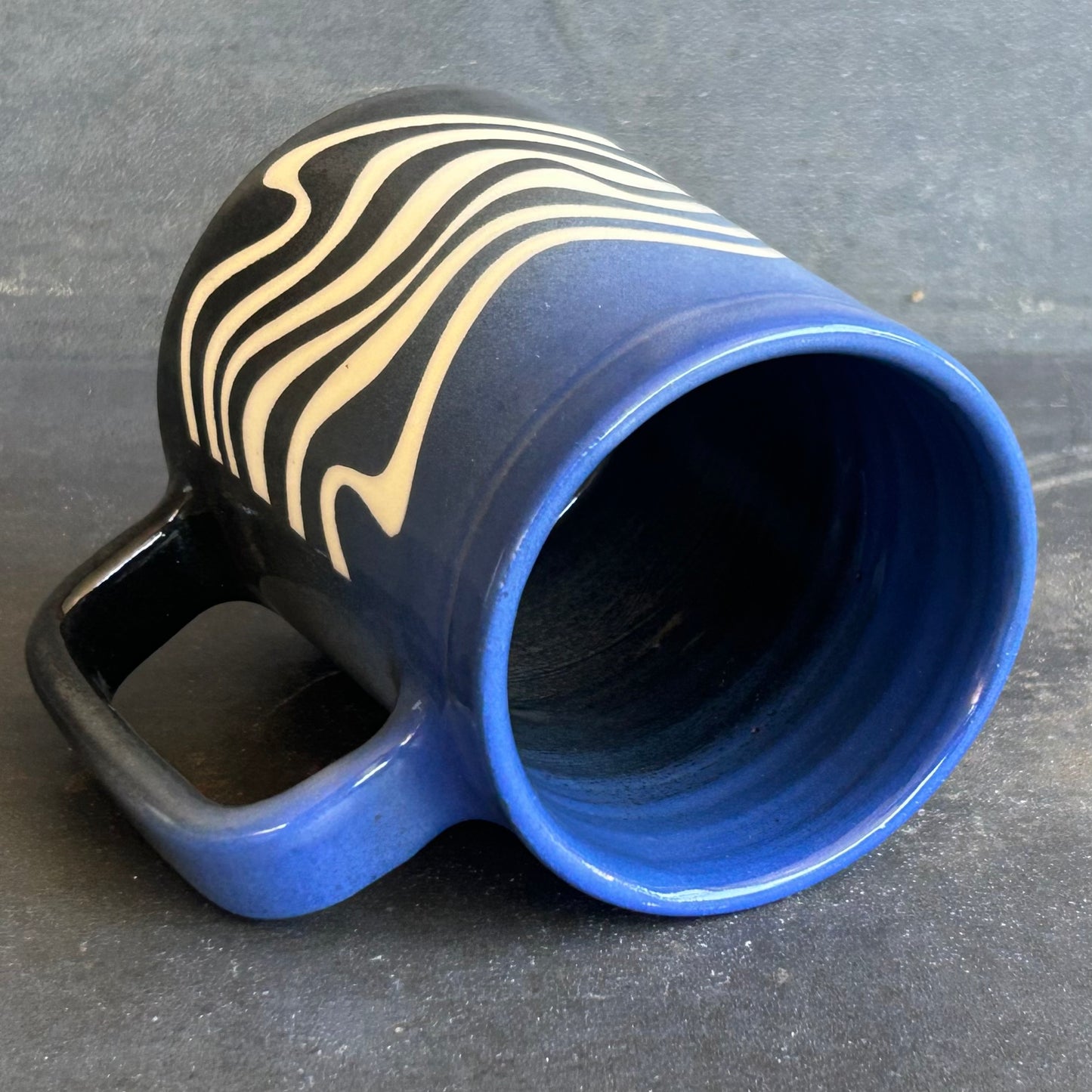 Wave Mug - Fade Black to Blue