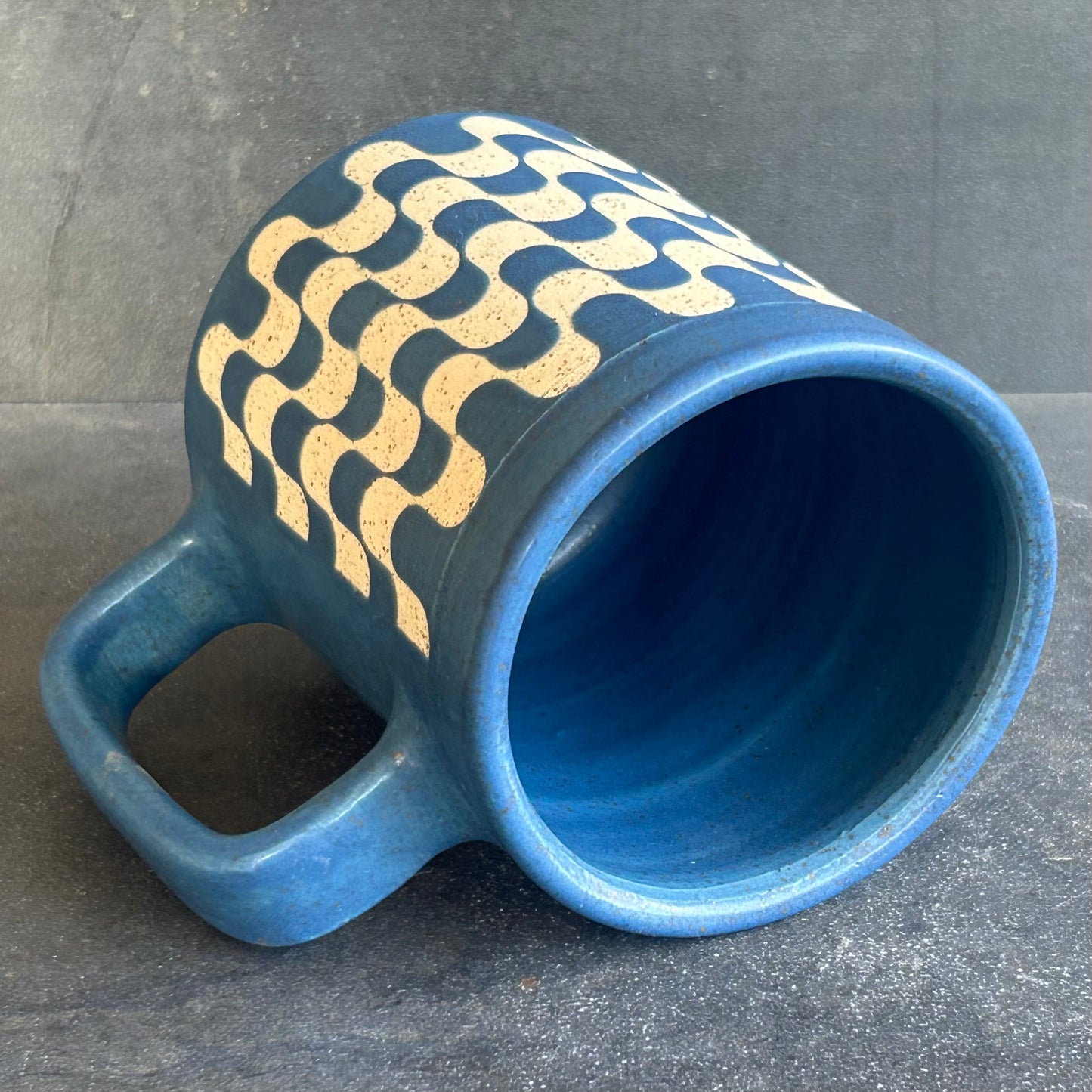 Retro Mug - Midnight Matte / White Speckle
