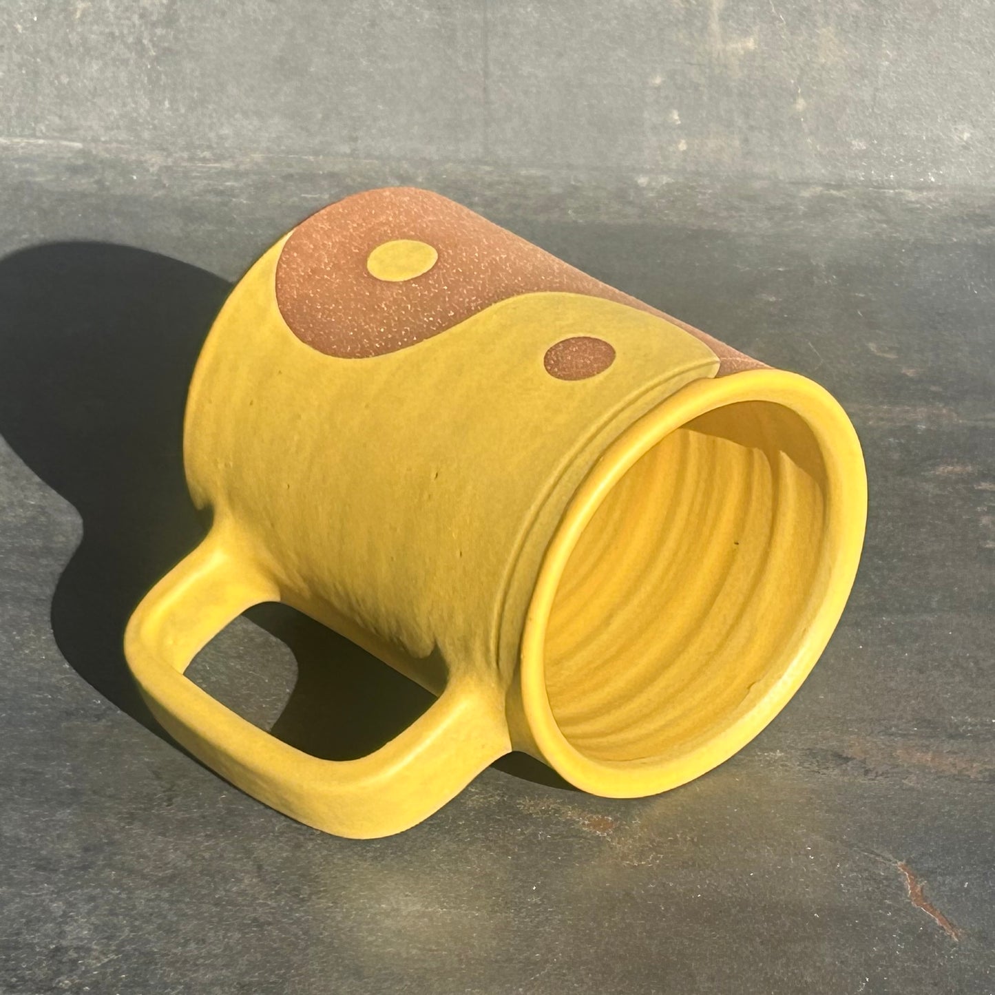 Yin Yang Mug - Yellow Matte / Rust