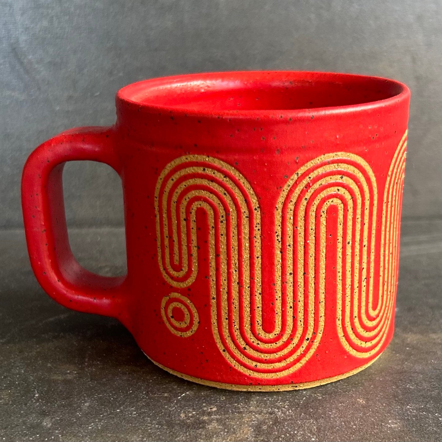 Mini Mug Big Wave - Red Matte / Speckled Buff