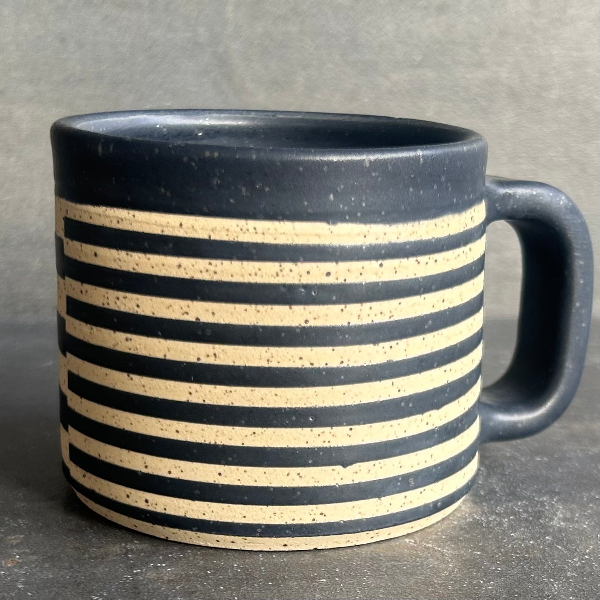 Mini Mug Stripes - Black Matte / Speckled White