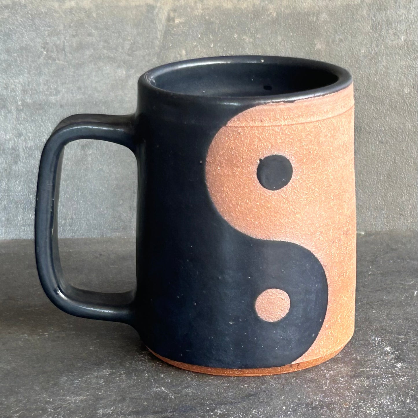 Yin Yang Mug - Matte Black / Rust