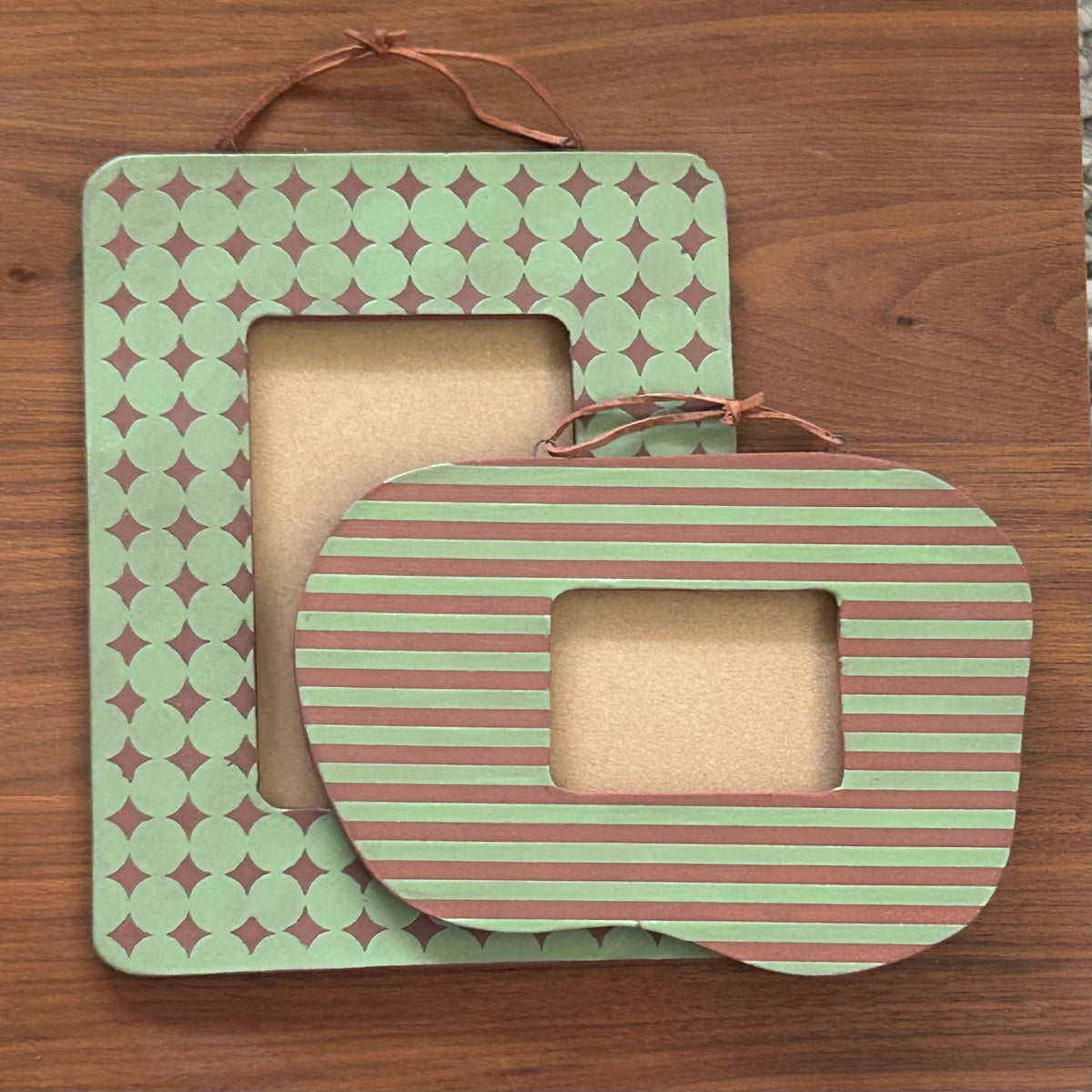 2.5x3.5 Stripe Frame - Green / Rust