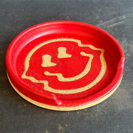Crazy Face Coaster - Red Matte / Speckled Buff