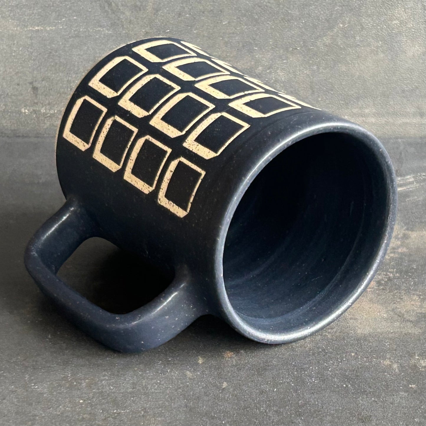 Cubes Mug -Black Matte / Speckled White