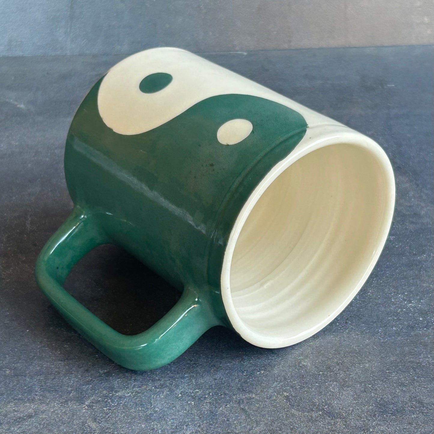 Yin Yang Mug - Green / White