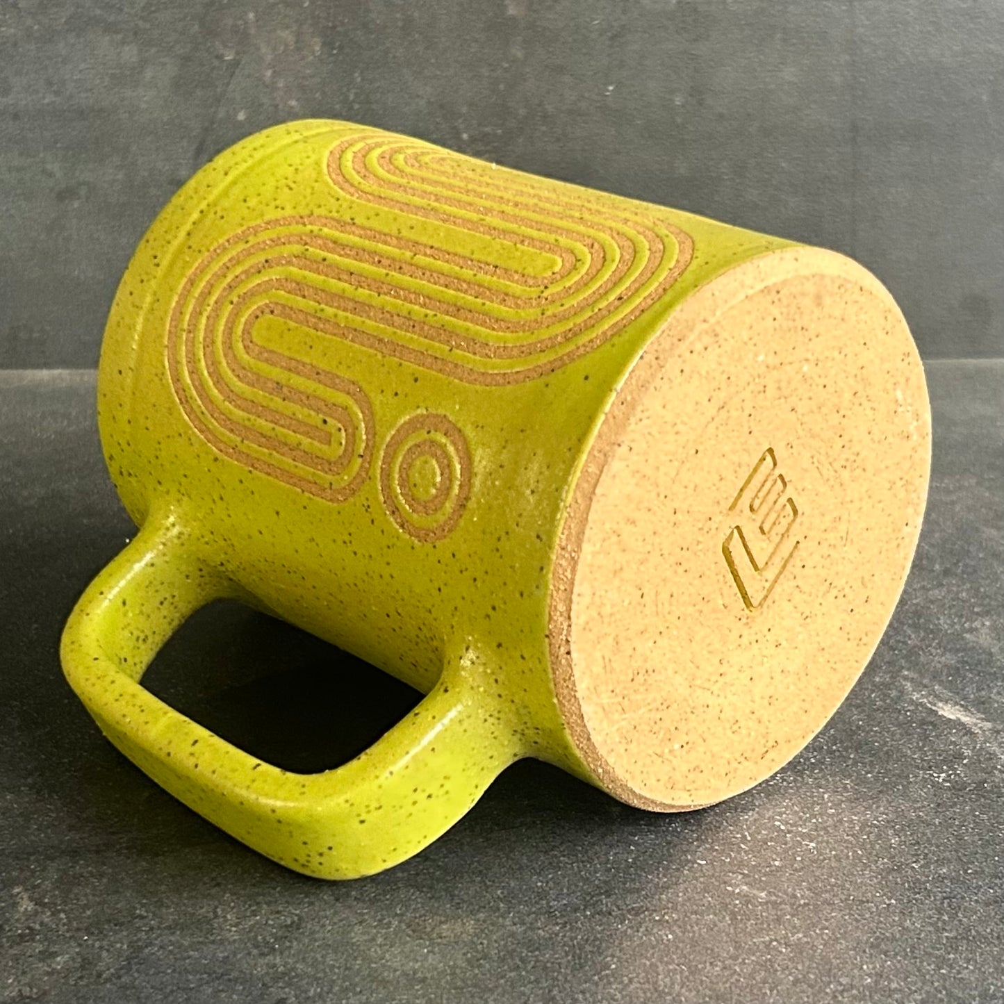 Big Wave Mug - Citrus Matte / Speckled Buff