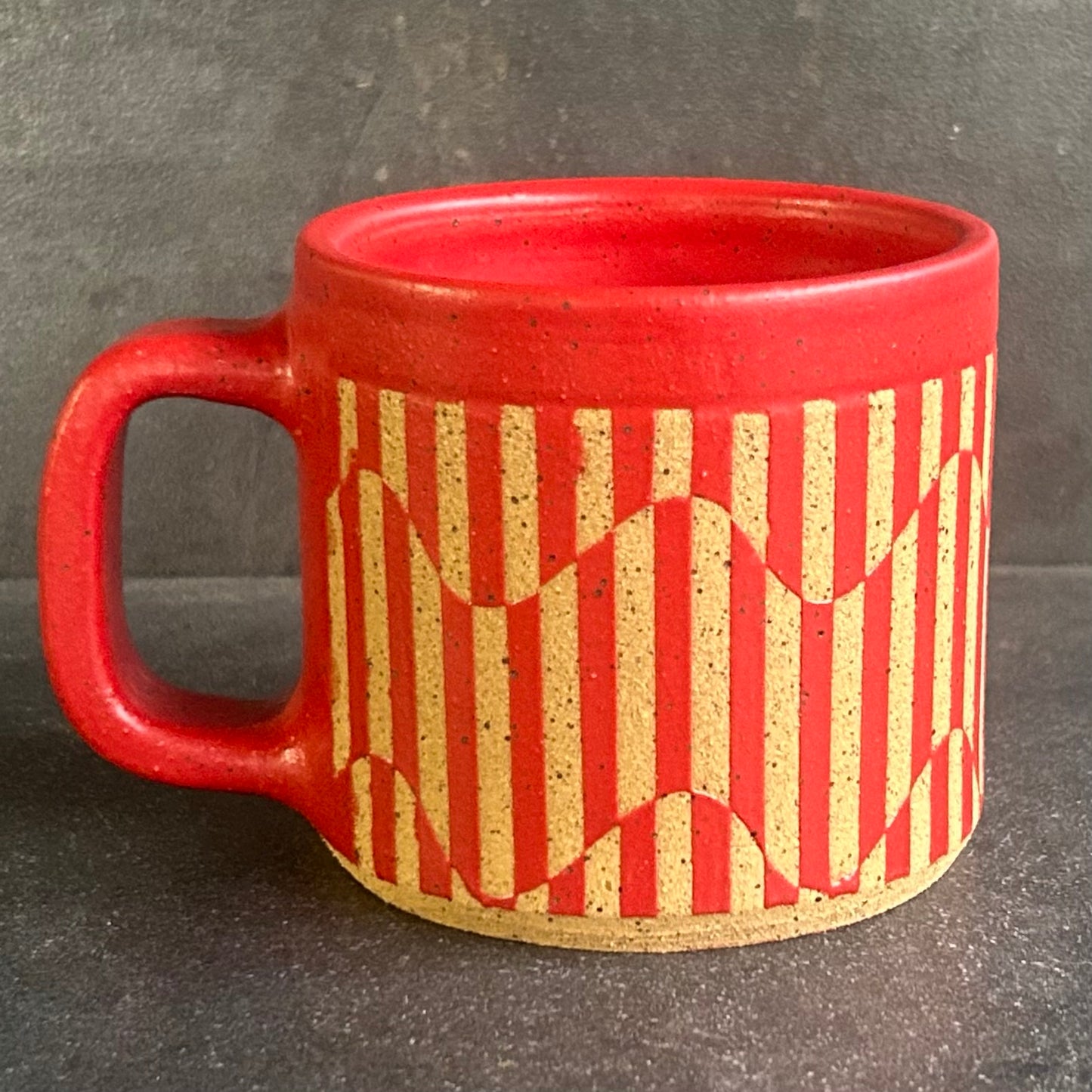 Mini Wavy Stripe Mug - Red Matte / Speckled Buff