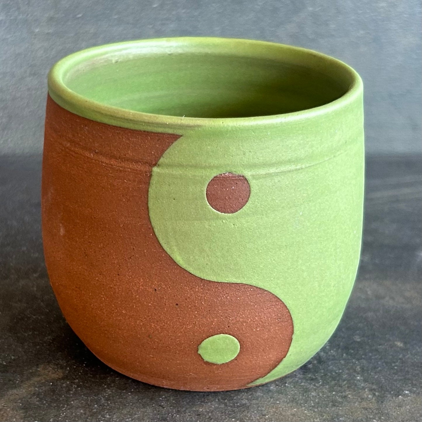 8oz Yin Yang Cup - Green Matte / Rust