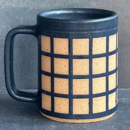 Lattice Mug - Black Matte / Speckled Buff