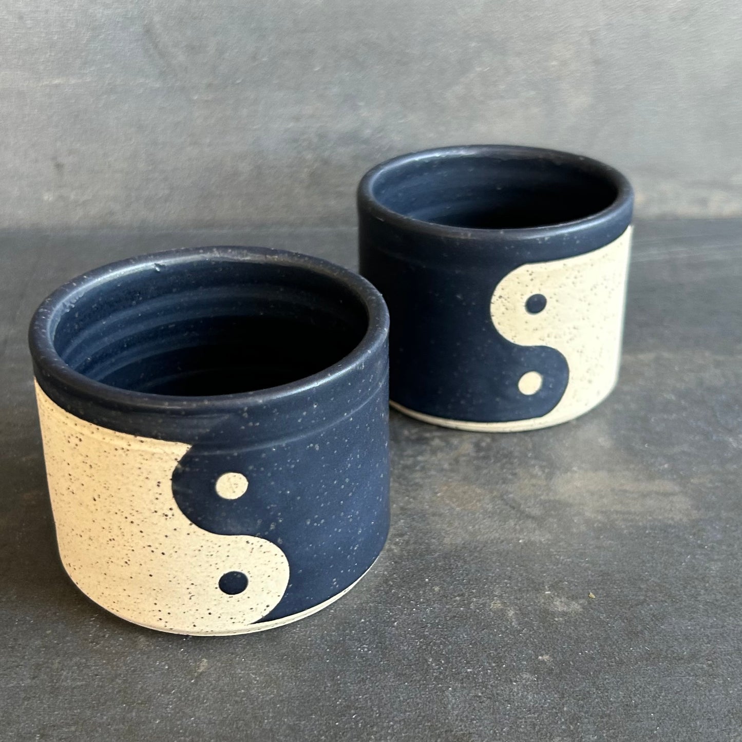 4oz. Yin Yang Cortada Cup - Black Matte / Speckled White