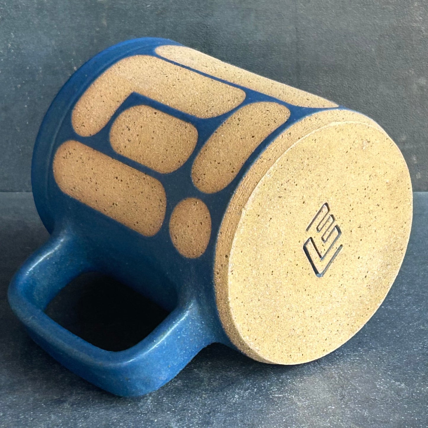 Blob Mug - Midnight Blue / Speckled Buff