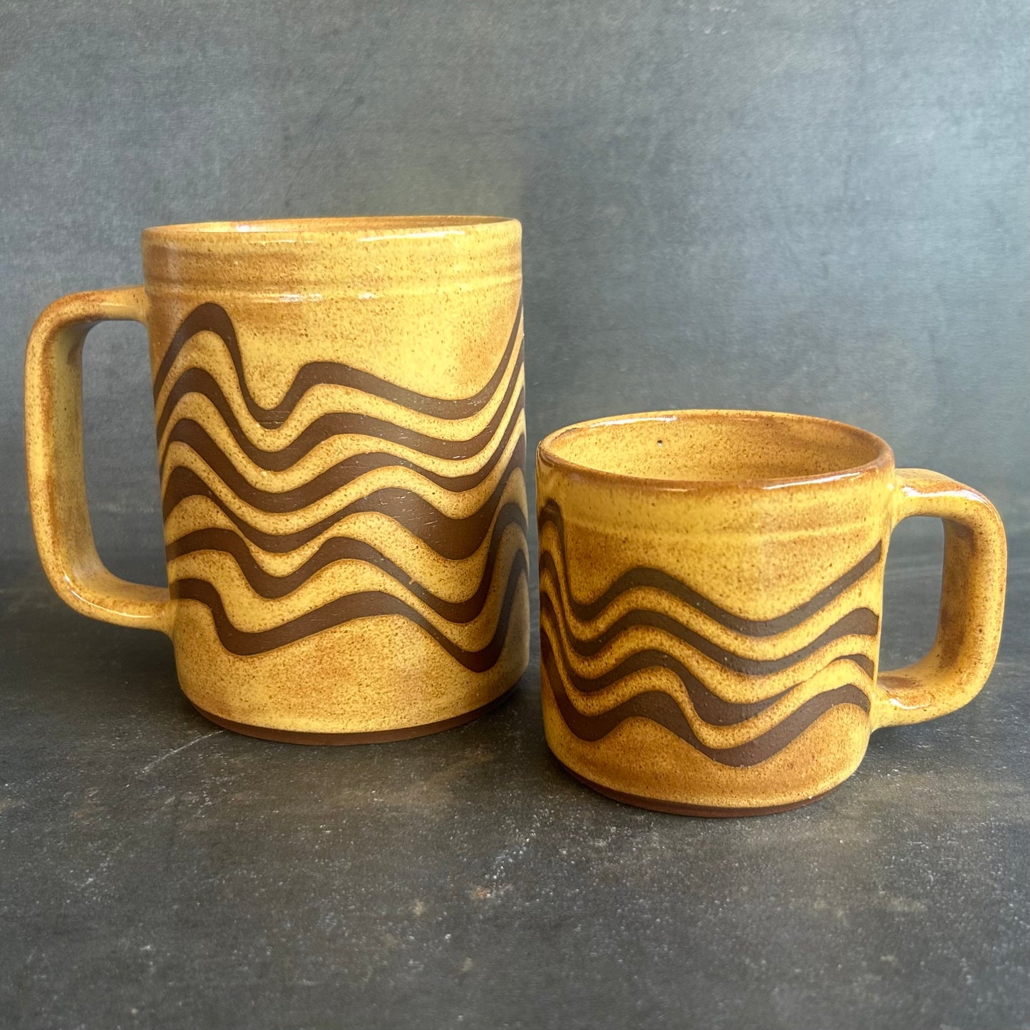 Mini Wave Mug -Golden Shino / Rust