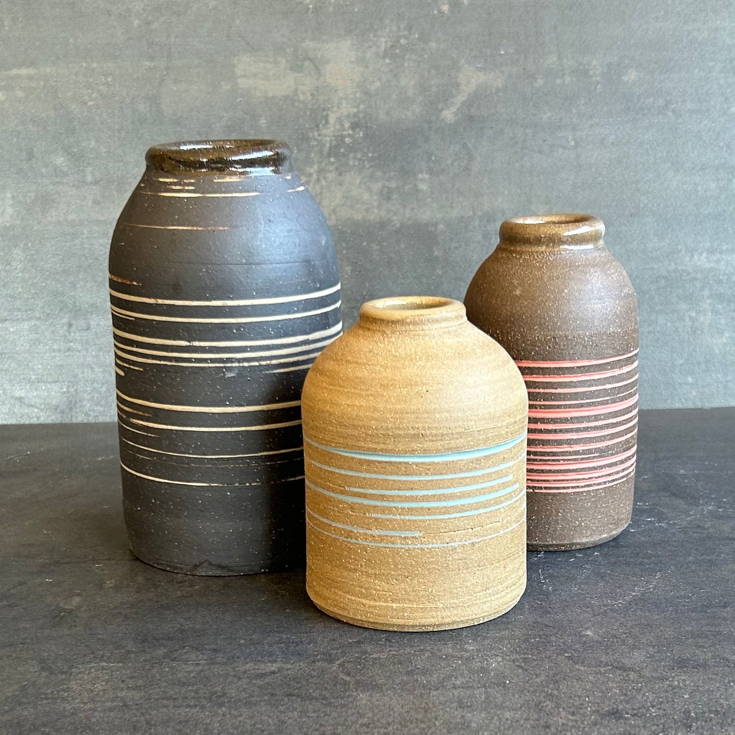 Medium Vase - Black / Sand stripe