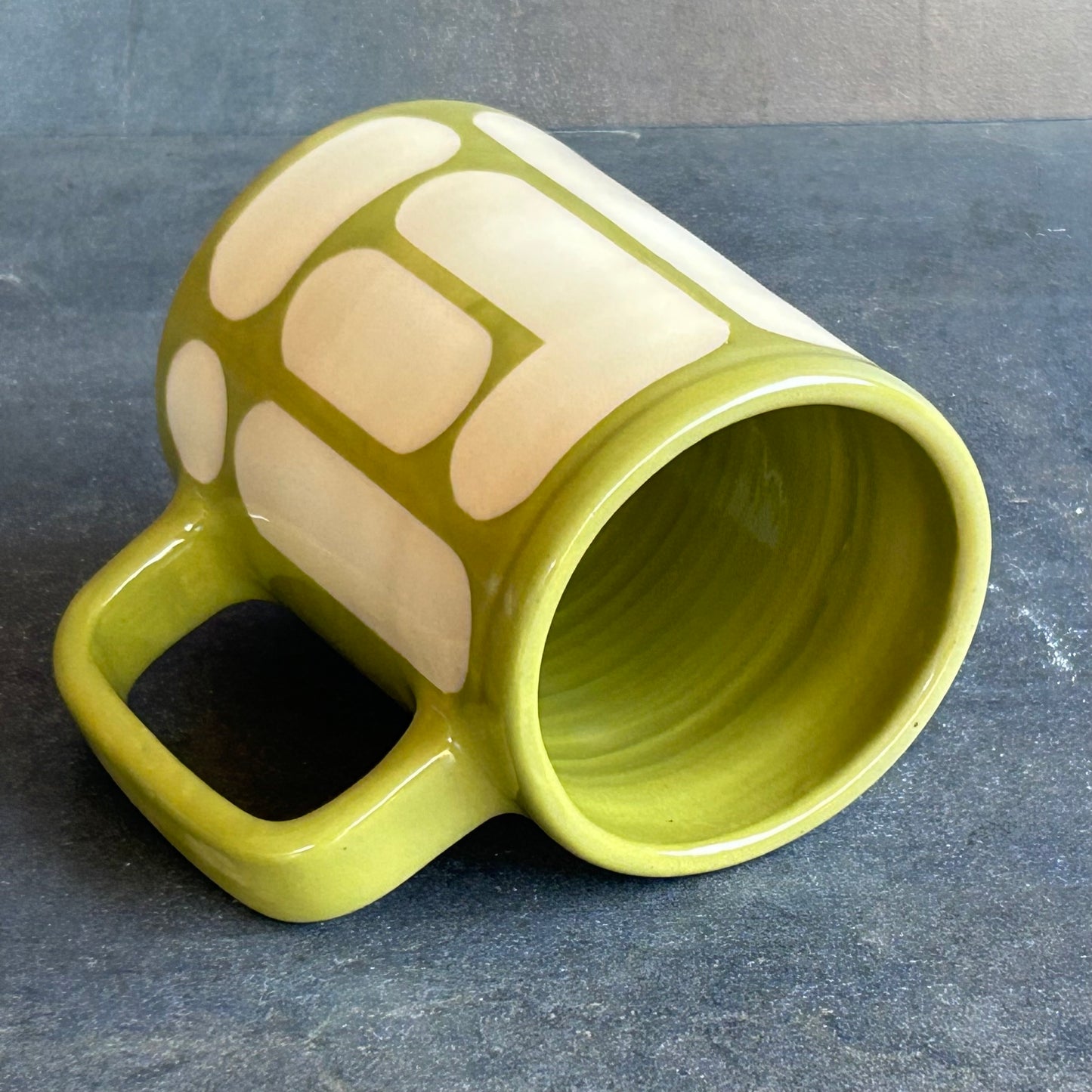 Blob Print Mug - Avocado / White