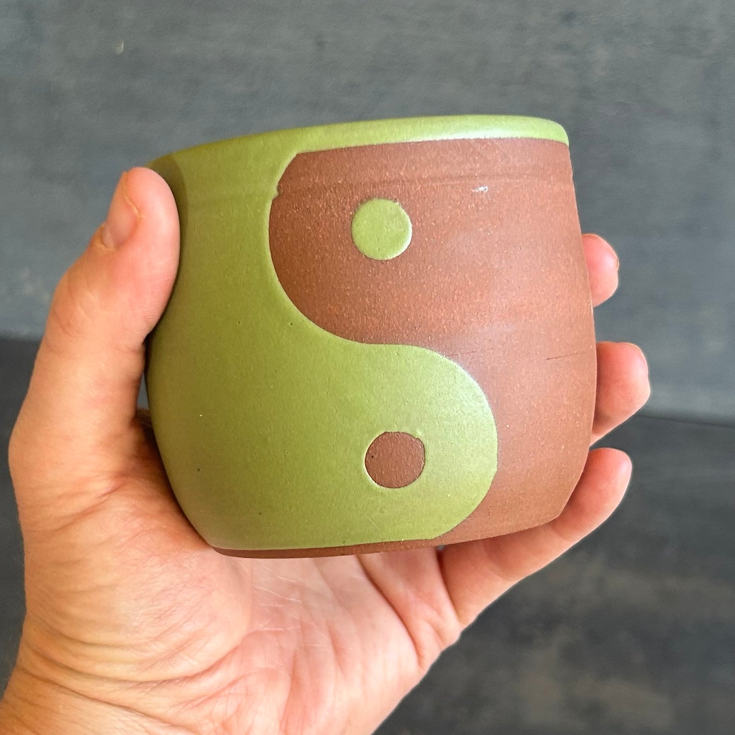 8oz Yin Yang Cup - Green Matte / Rust