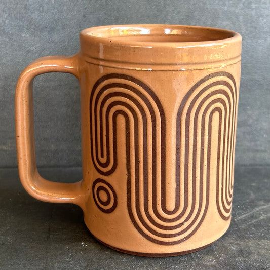 Big Wave Mug - Nude / Rust