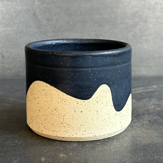 4oz. Wave Cortada Cup - Black Matte / Speckled White