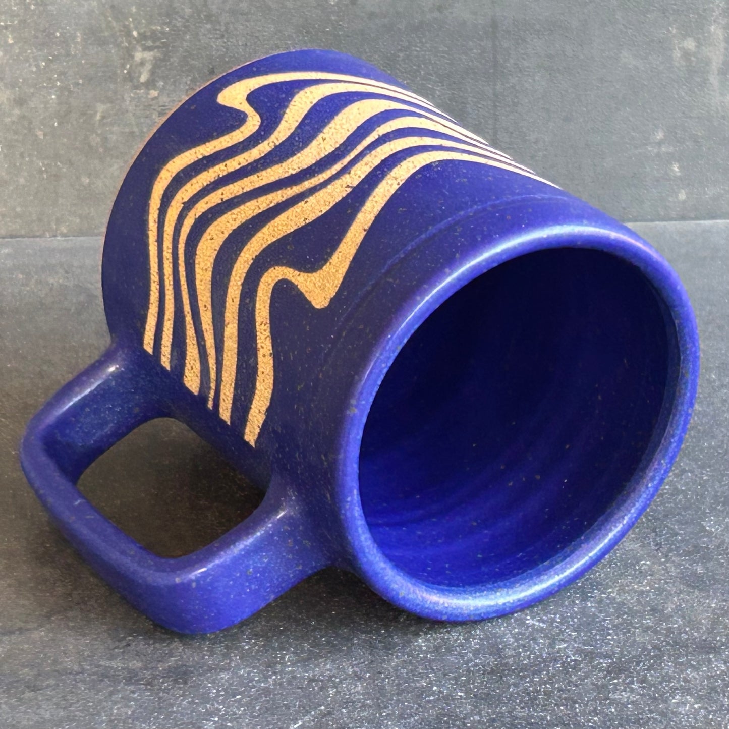 Wave Mug - Blue / Speckled Buff