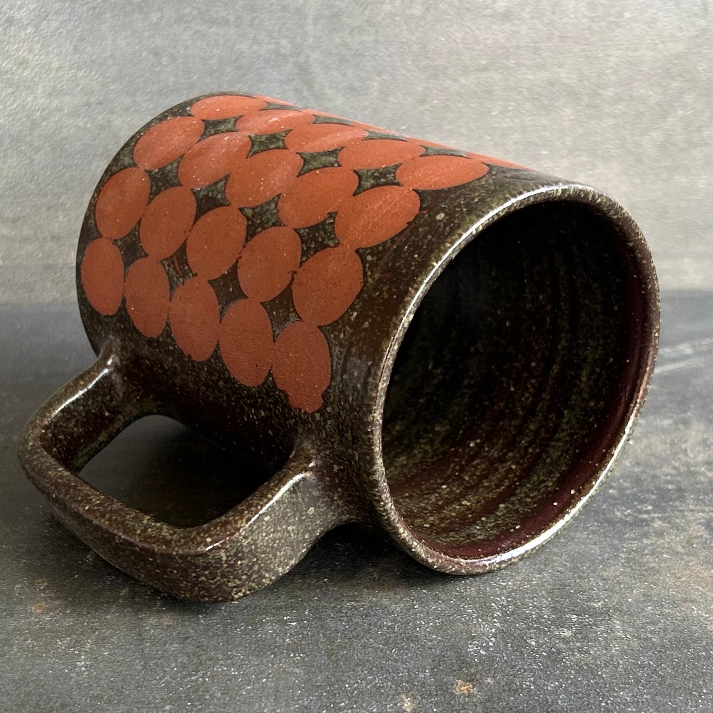 Dots Mug -Temmoku / Rust
