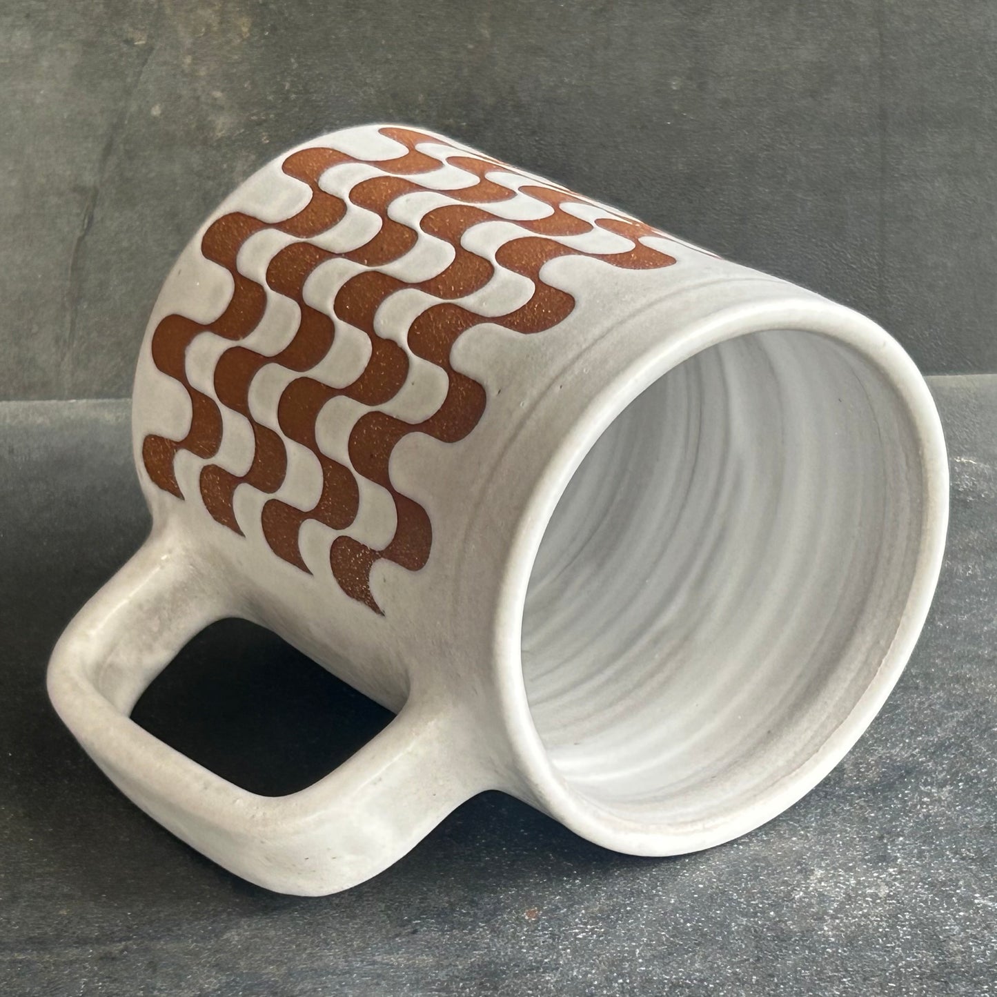 Retro Mug - White Matte / Rust