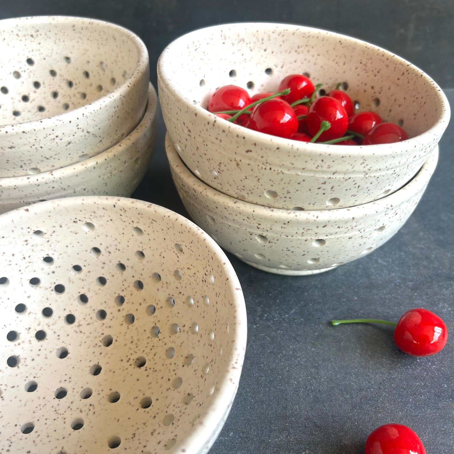Berry Bowl - Matte Speckled White