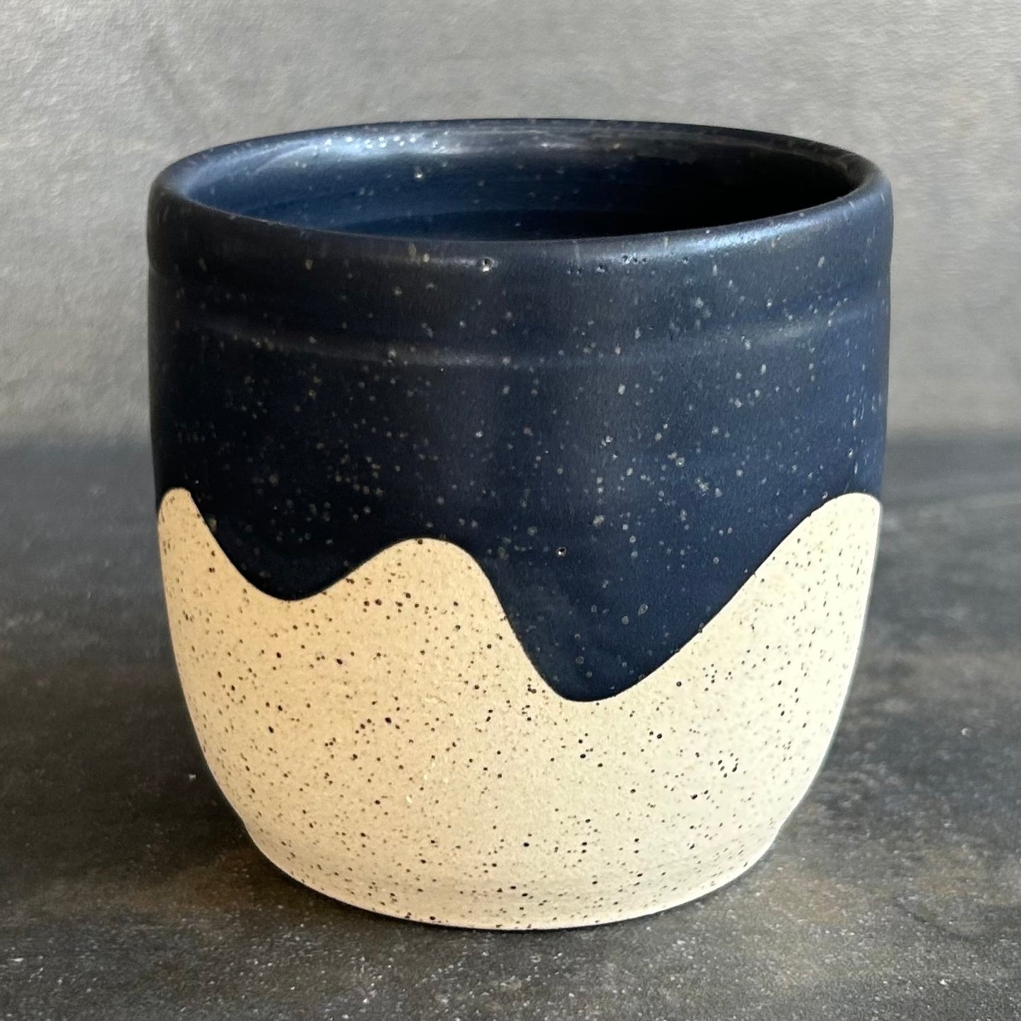 8oz Wave Cup -Black Matte / Speckled White