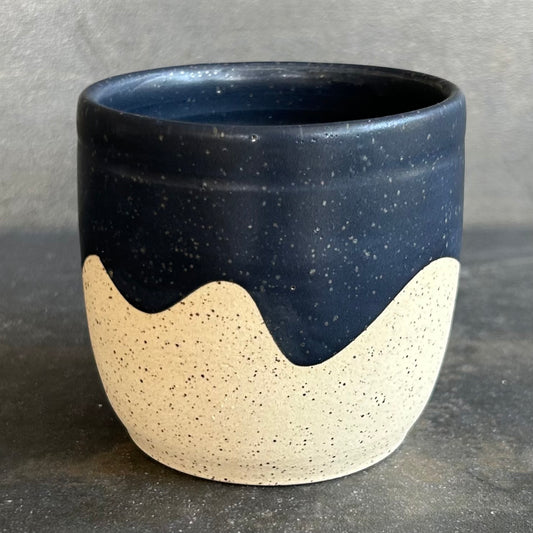 8oz Wave Cup -Black Matte / Speckled White