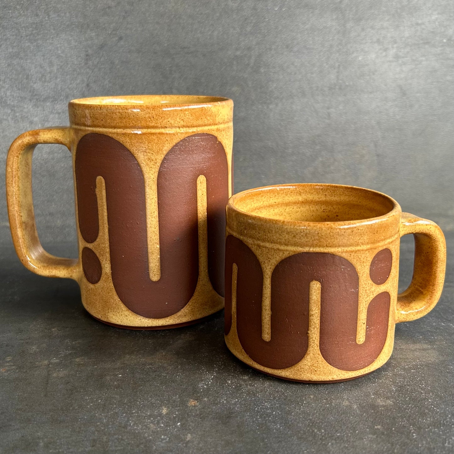 Mini Mug Big Wave (solid) -Golden Shino / Rust