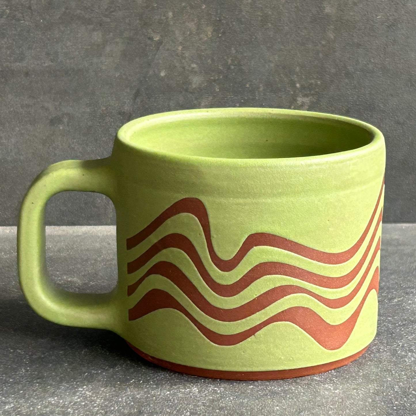 Mini Wave Mug - Green Matte / Rust