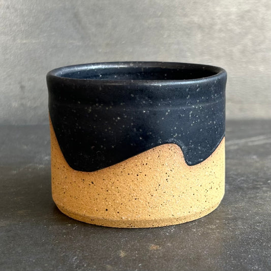 4oz. Wave Cortada Cup - Black Matte / Speckled Buff