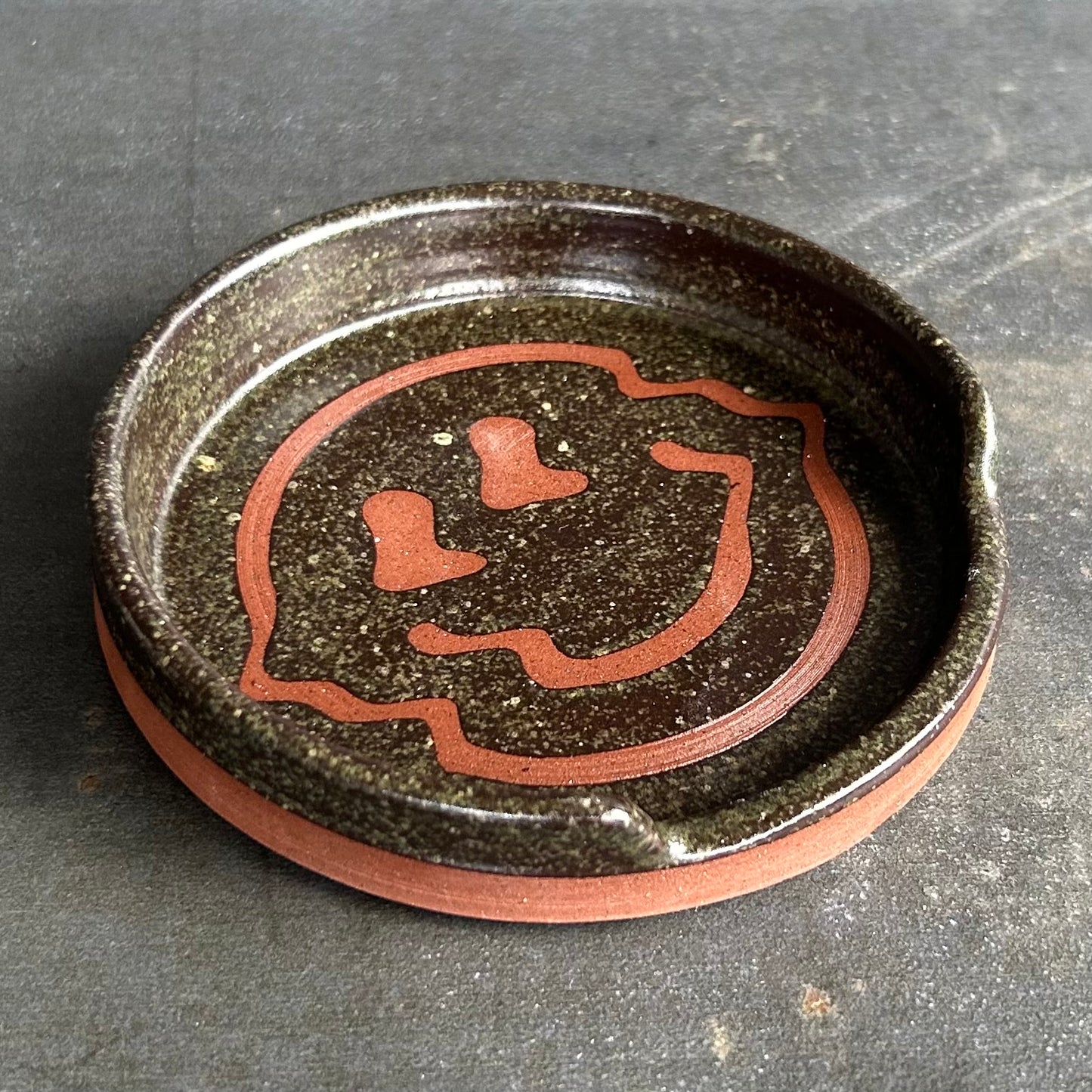 Crazy Face Coaster - Temmoku / Rust