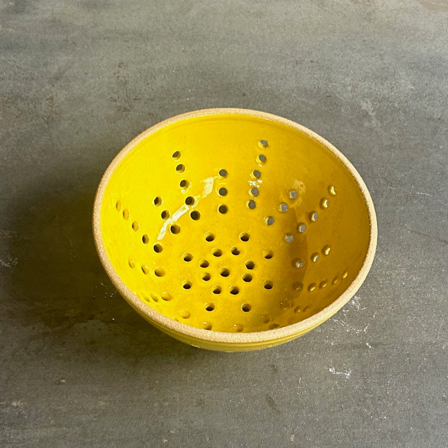 Berry Bowl - Yellow