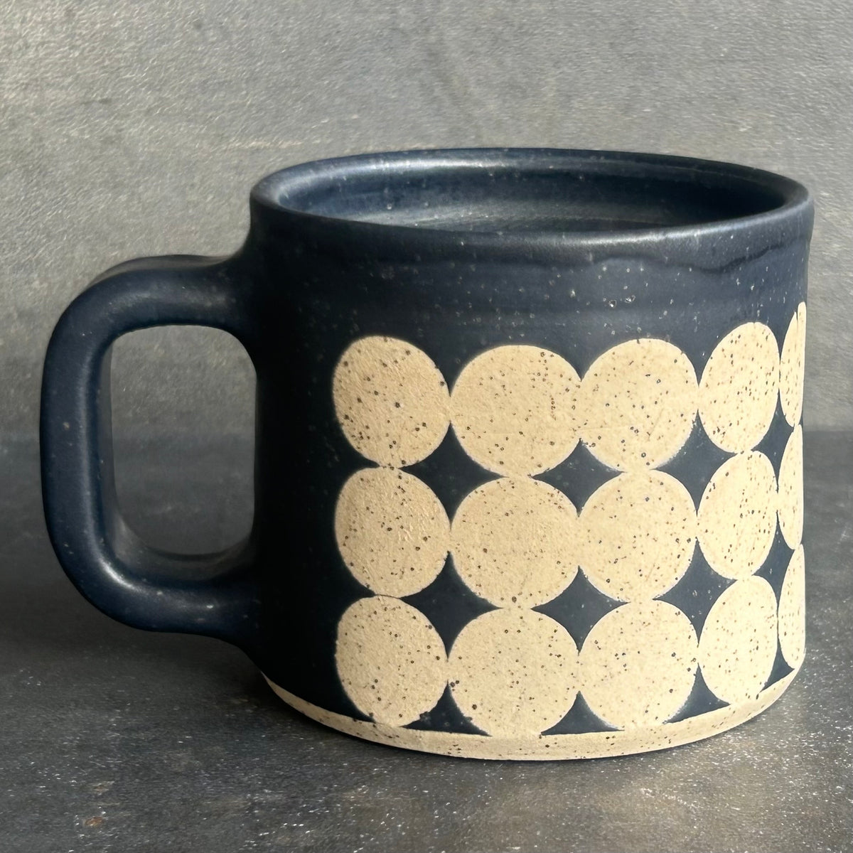 Mini Mug Dots - Matte Black / Speckled White
