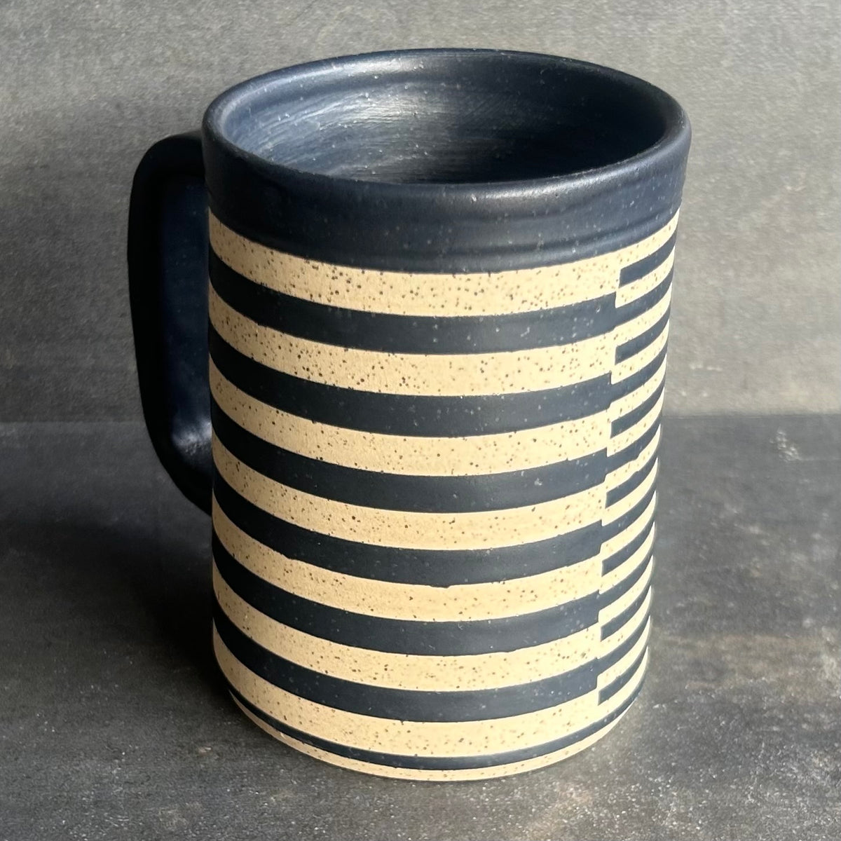 Stripes Mug - Matte Black / Speckle White