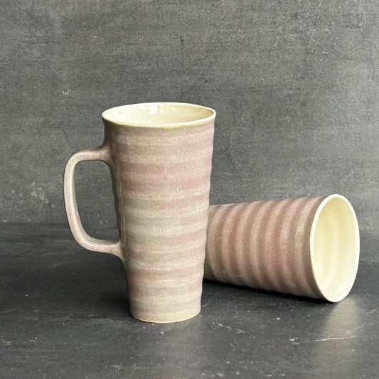 Wavy Mug - Toasted Sage / White