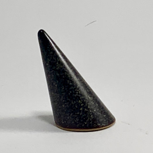 Tilted Ring Cone - Sand / Tenmoku