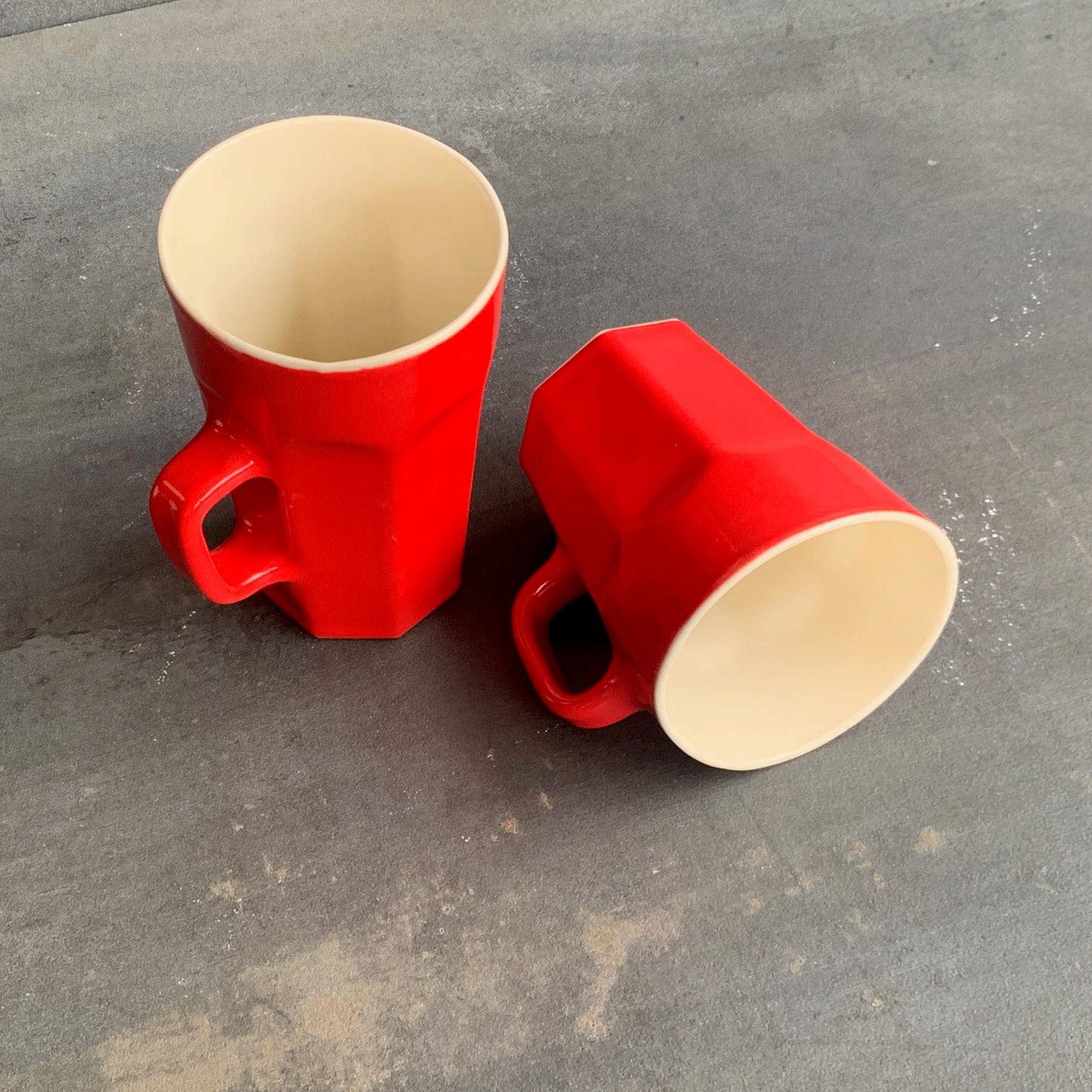 Classic Mug - Red / White